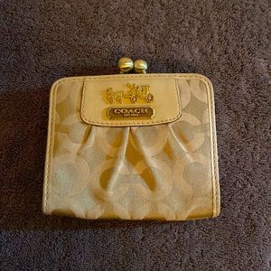 Coach Wallet Pouch